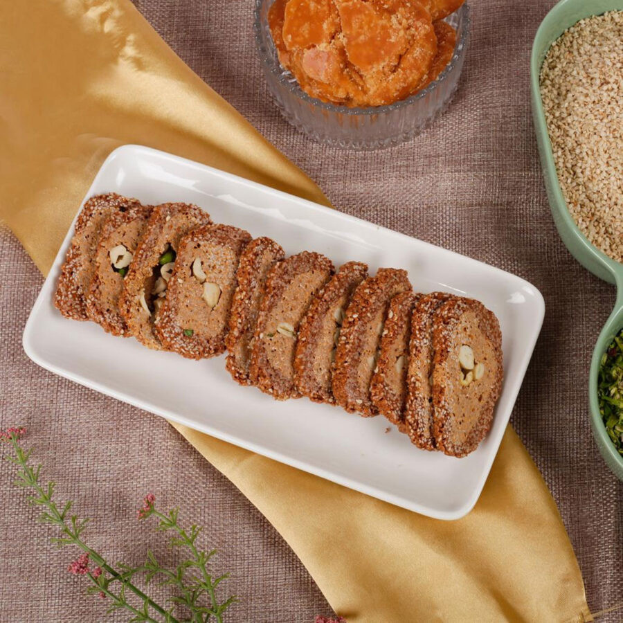 Dry Fruit Chocolate Gachak